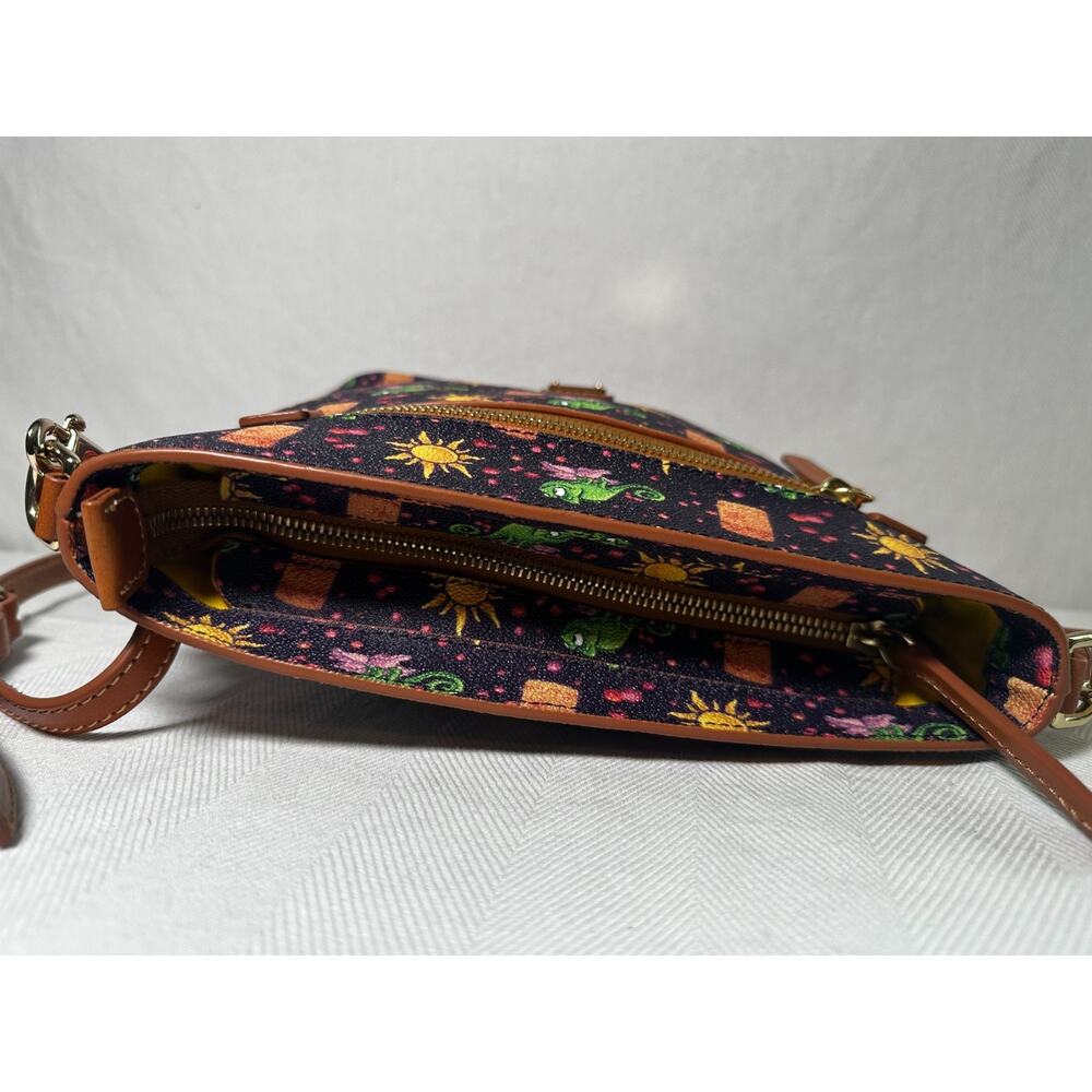 Dooney & Bourke Disney Tangled Rapunzel Pascal Purple Crossbody Purse Bag EUC - Picture 6 of 9